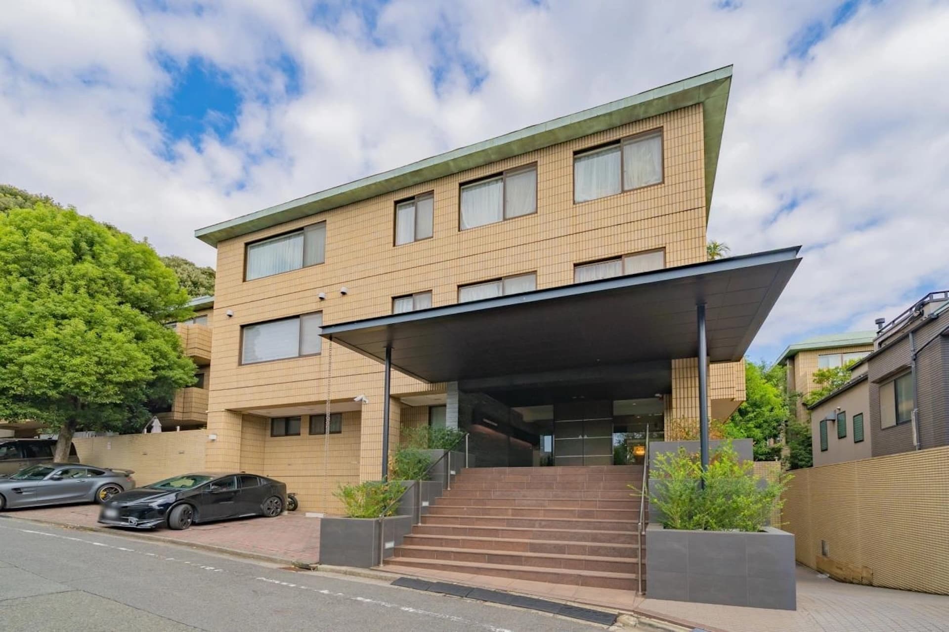 THE RESIDENCE MEGURO2.jpg