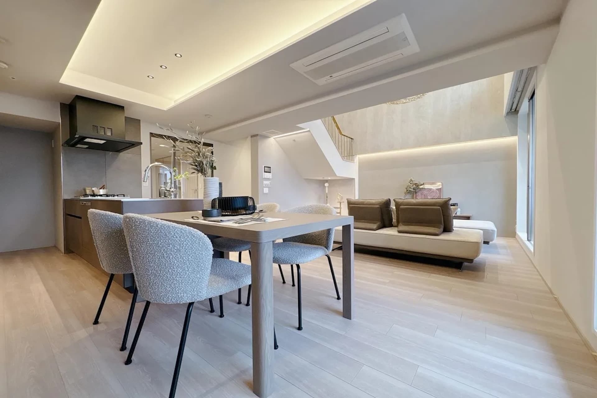 Shirokane Tower6.jpg