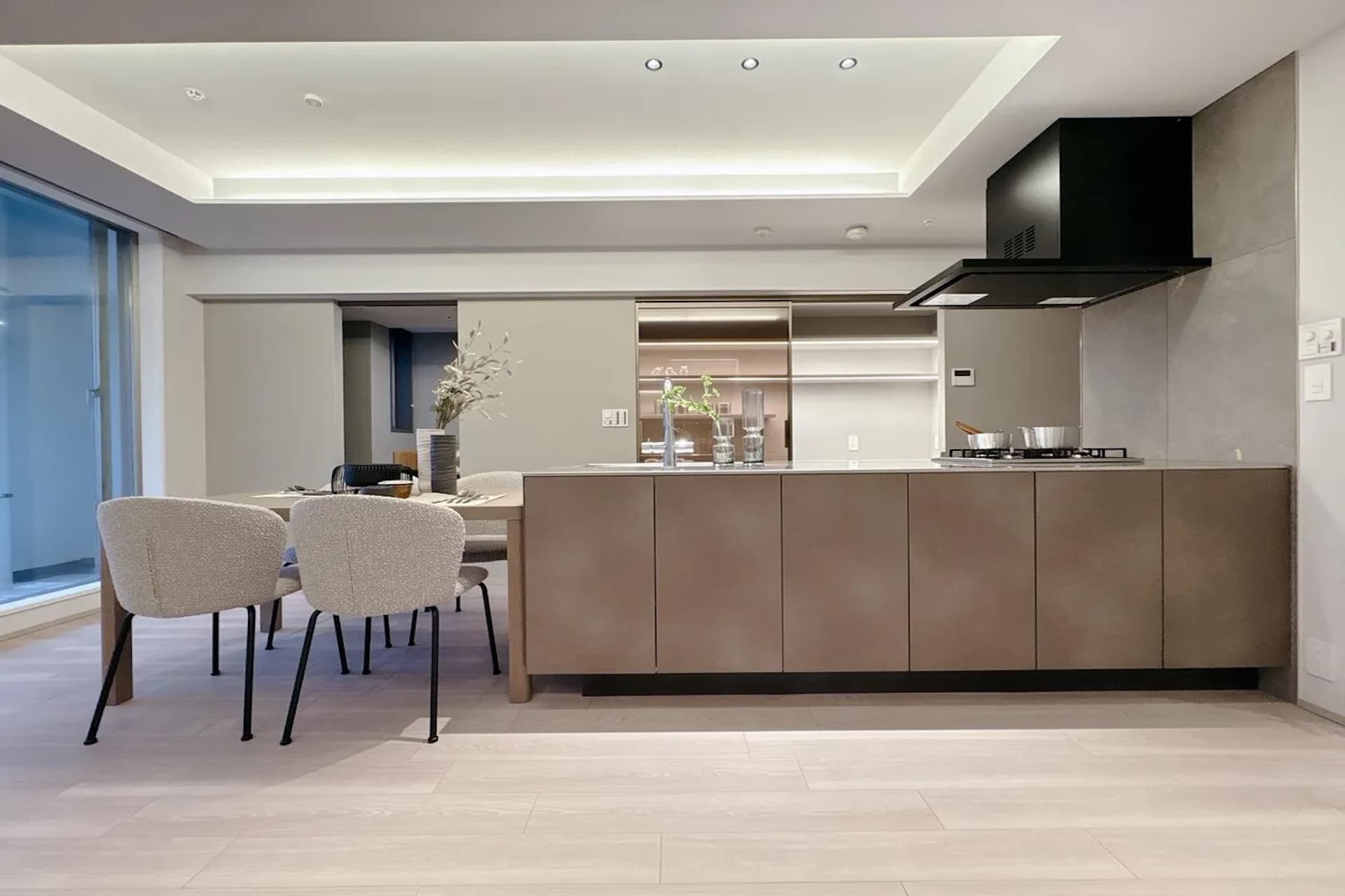 Shirokane Tower2.jpg