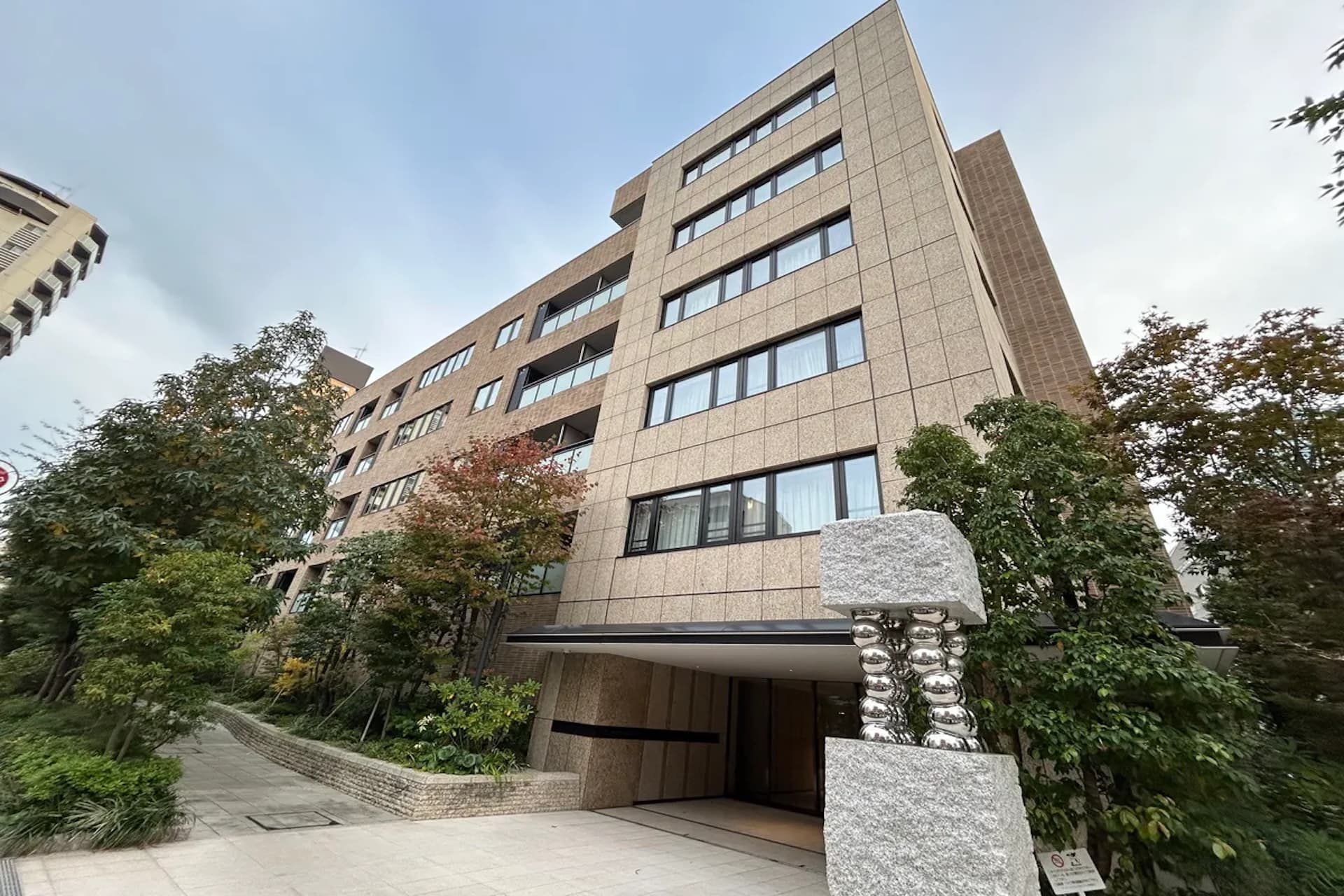 The Park House Mita Garden2.jpg