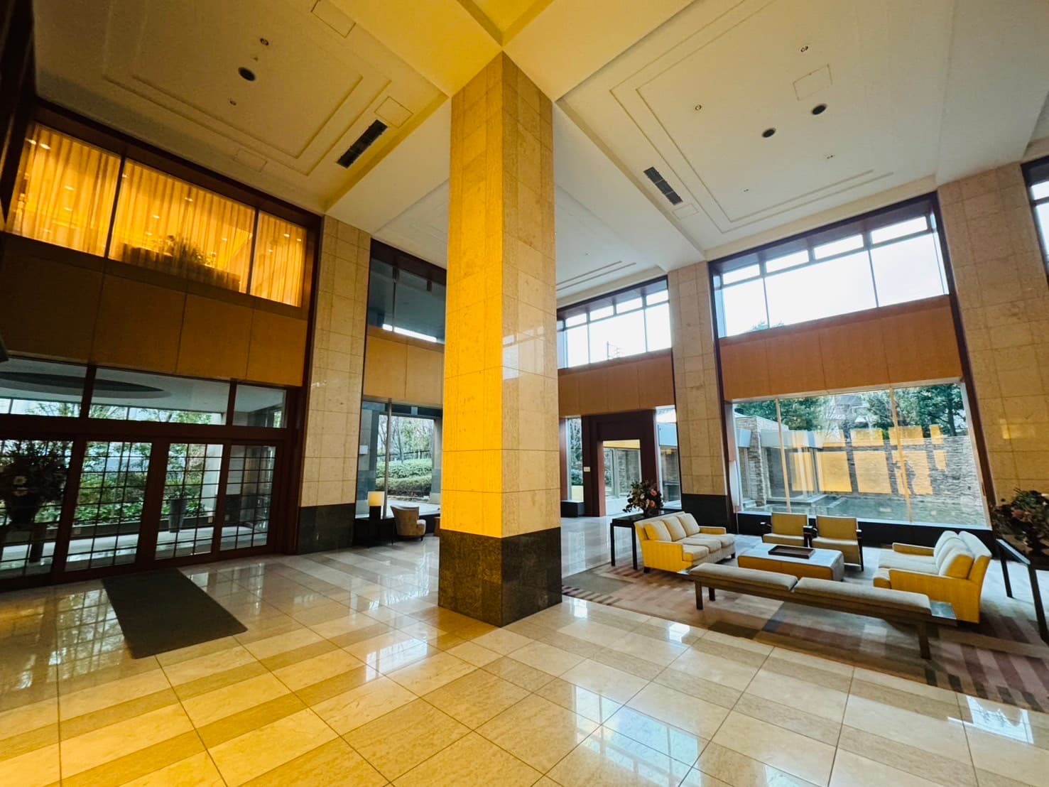 LINE_ALBUM_シティタワー高輪 30階_エントランスホール.jpg