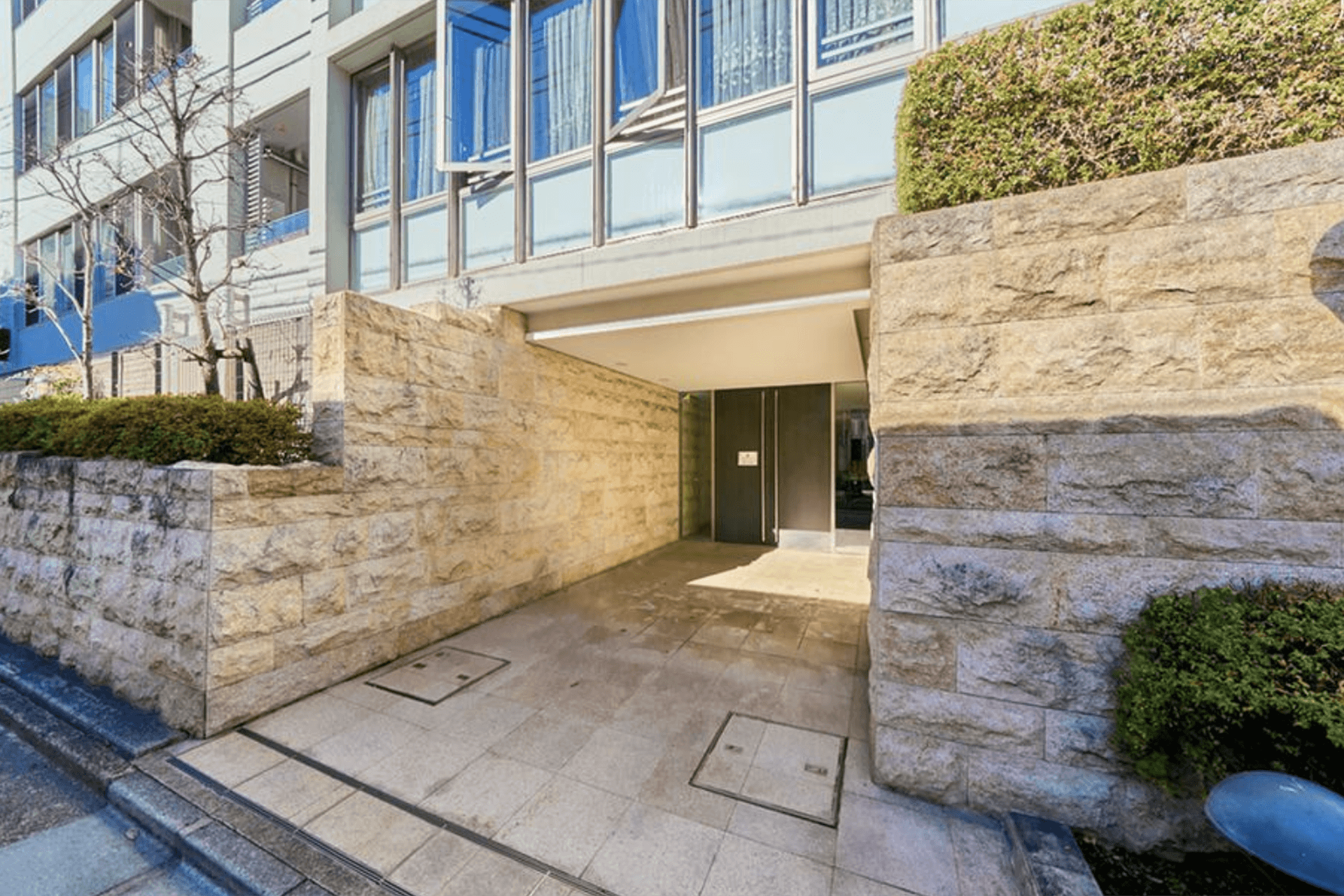 Style House Ebisu Entrance2.png