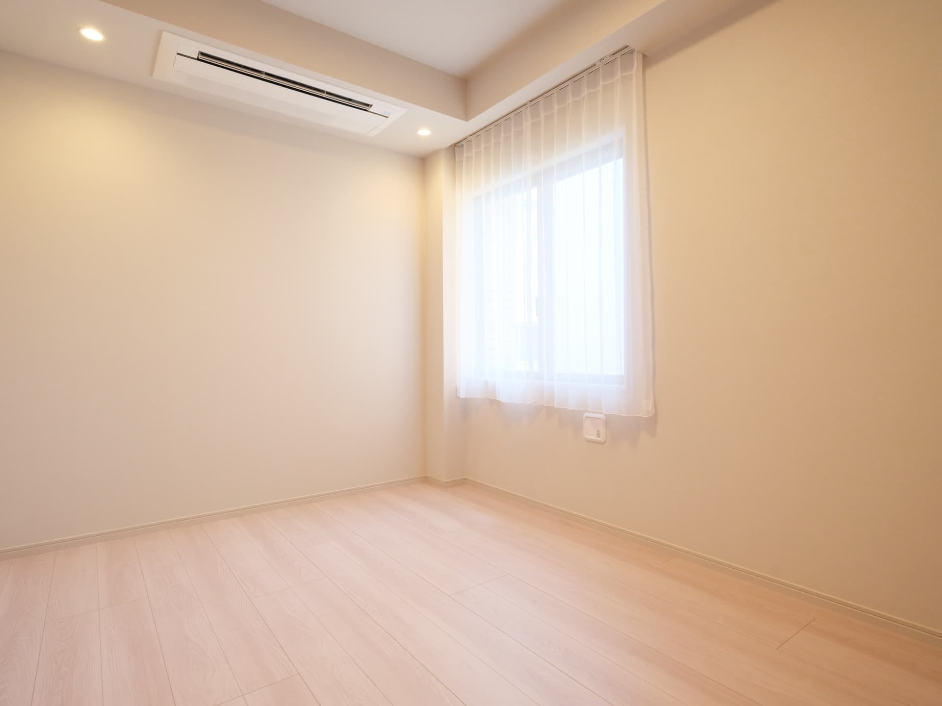 マートルコート山手261番館