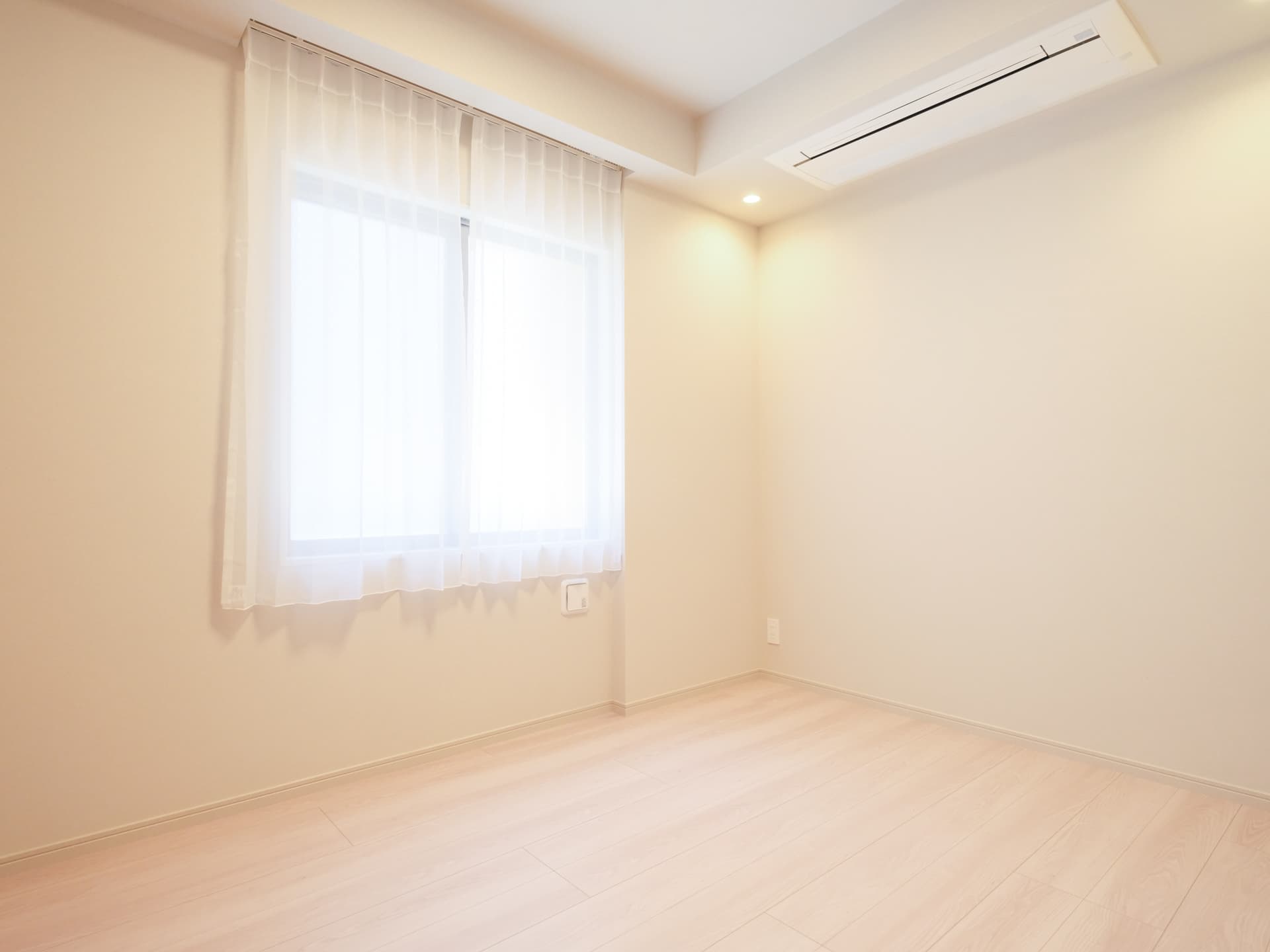 マートルコート山手261番館
