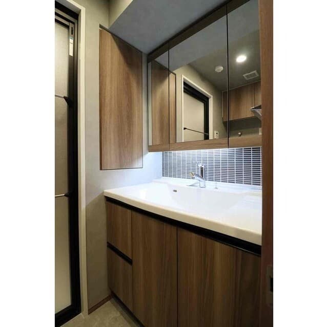 6c3422d3fbc54b7fa1e39b8ede7eeee6