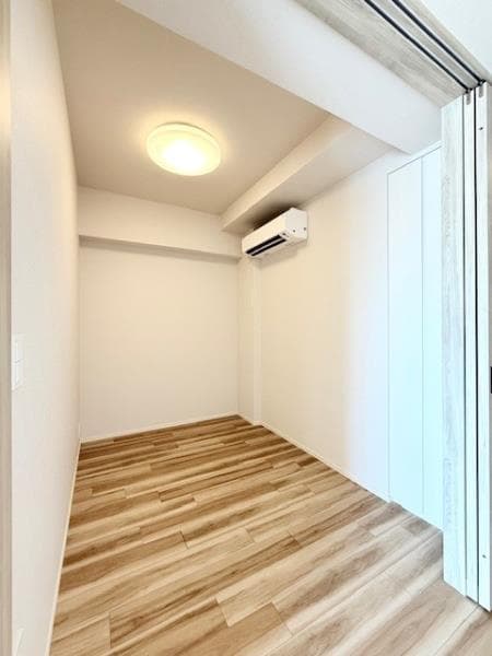 6f5864027cb54101a24bb227d1b18c28