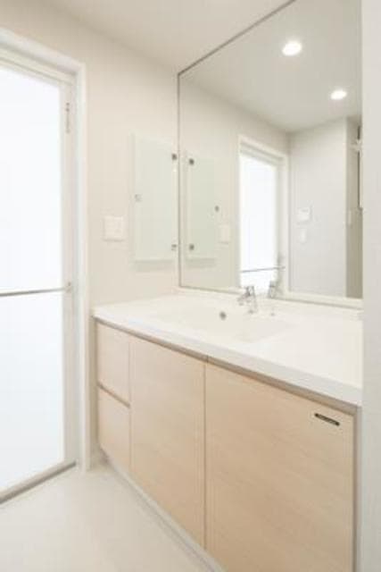 e53cfa0abe444b4ca59f886bab44948c