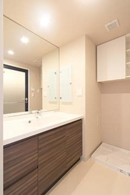 e53cfa0abe444b4ca59f886bab44948c