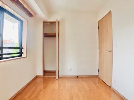 df293e29327d4c33b11bdaeba3e314b7