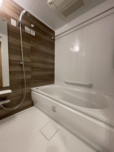 ee01473078d642c995b1ae6257ff3ed2