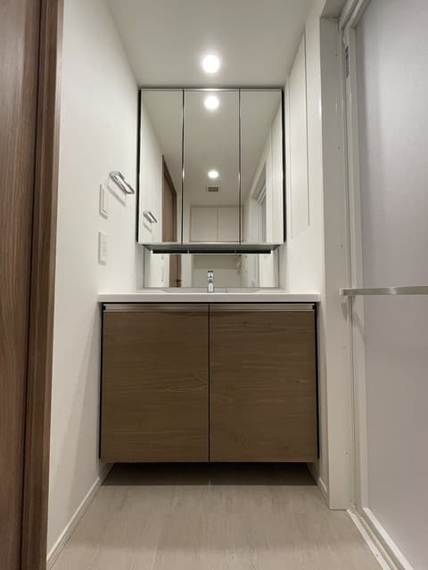 ee01473078d642c995b1ae6257ff3ed2