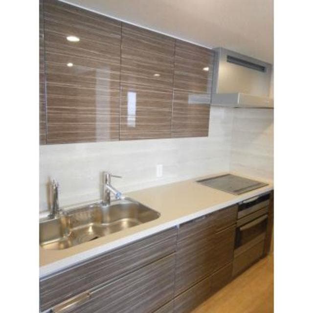 7762612a72e941e1bdd0766b14044788