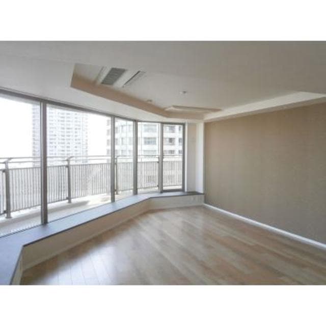 7762612a72e941e1bdd0766b14044788