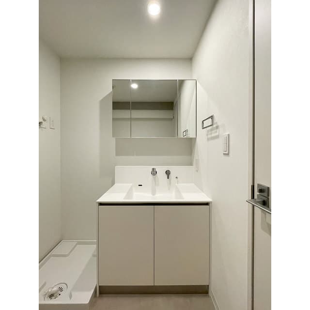 ac73afdb3a7445b694a309eceb54996b