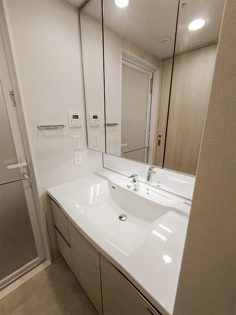 a2da304d94a544b3adda019375f300e8