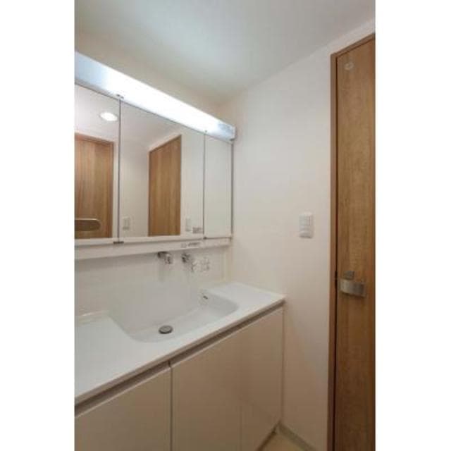 7e3e961c715b463a998490941322fdd9