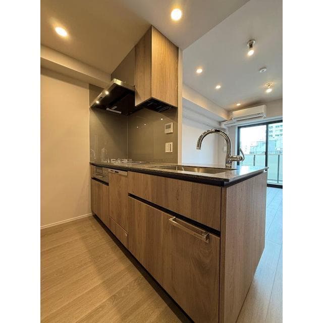 4825622fd8b74ef4a6c2d3afef13c40a