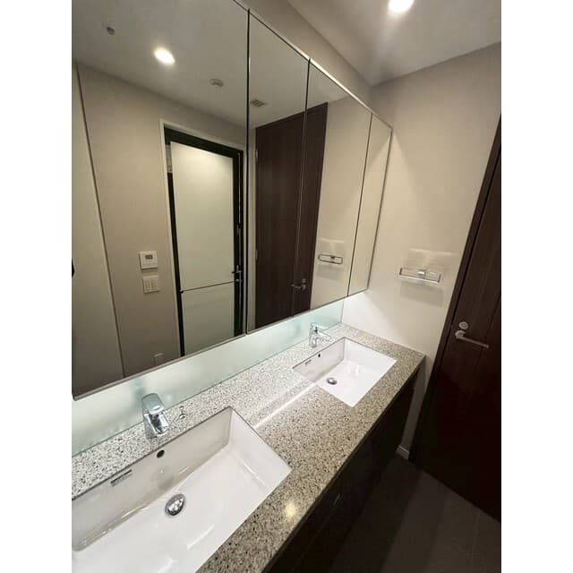 5ba6c19d993c4d72b77df61d9442100c