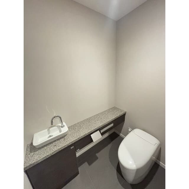 5ba6c19d993c4d72b77df61d9442100c