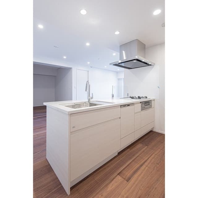 edb9d1ba596741b2934e6b5376ad2159