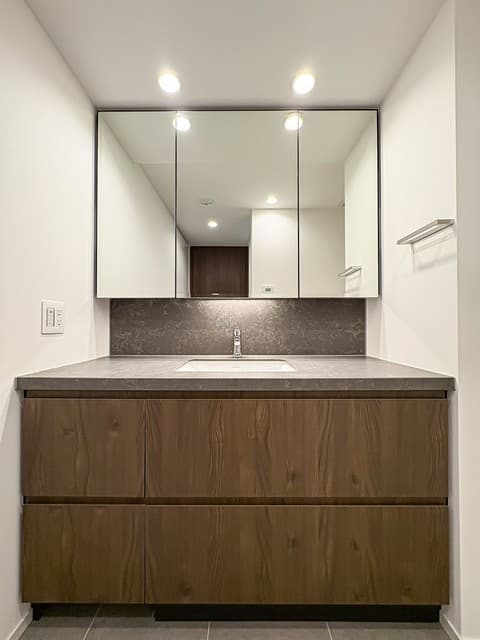 9eb629184f4e47178b689d010e93687f