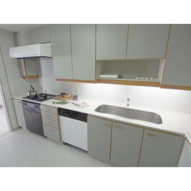 cdececdbb4f2439ea9ce13f86a781057