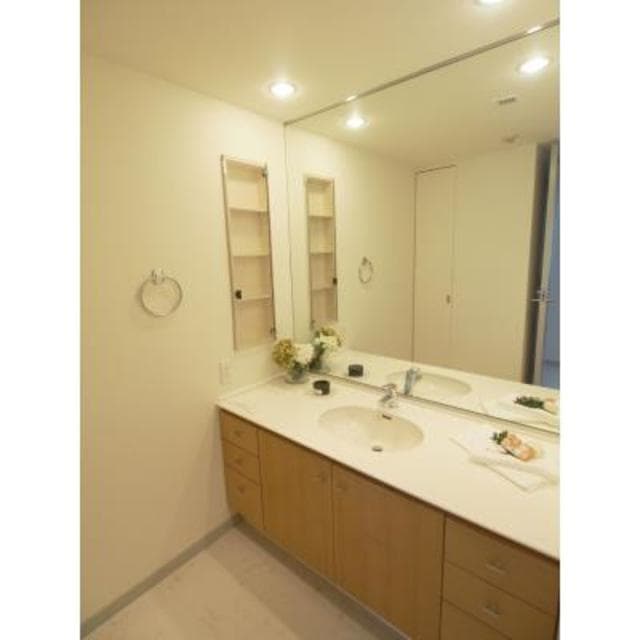 cdececdbb4f2439ea9ce13f86a781057