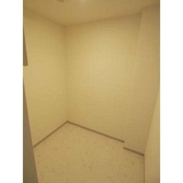 cdececdbb4f2439ea9ce13f86a781057