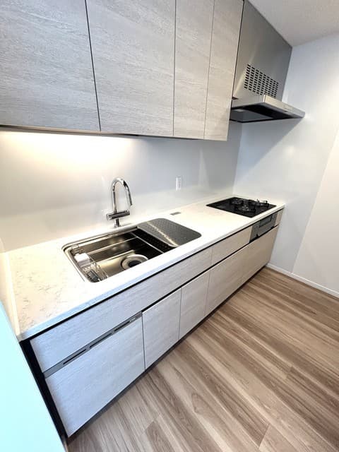 8243c2e7e4404f21ae906e7a714d9824