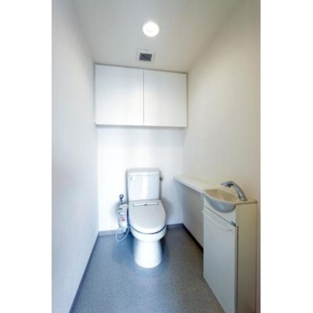 7b07019585e34282b3026dfe171ee4c4