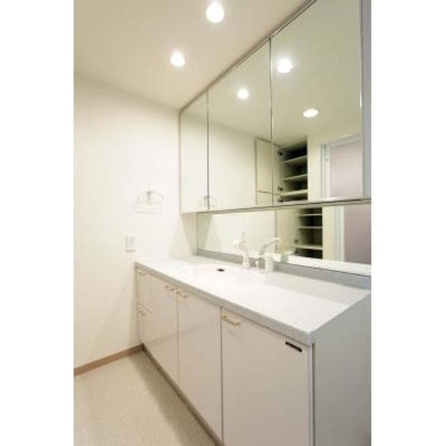 7b07019585e34282b3026dfe171ee4c4