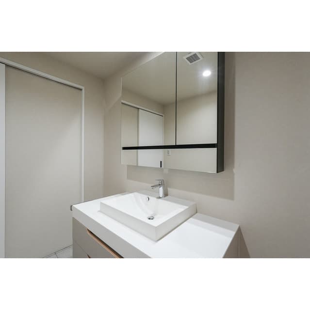 069e6b95792045d49a970752afe85e37