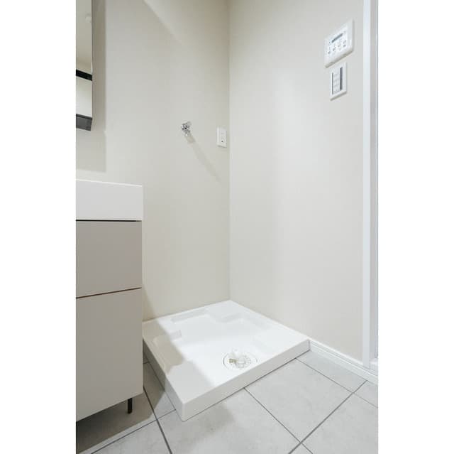 069e6b95792045d49a970752afe85e37