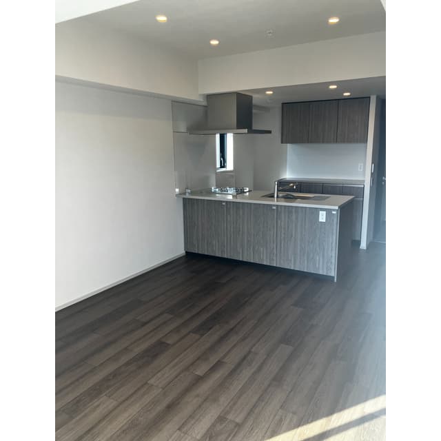 b649d2f4e5b54a9b974e00503569c703