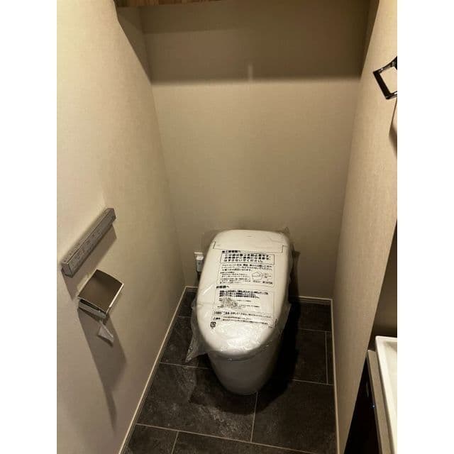 b649d2f4e5b54a9b974e00503569c703