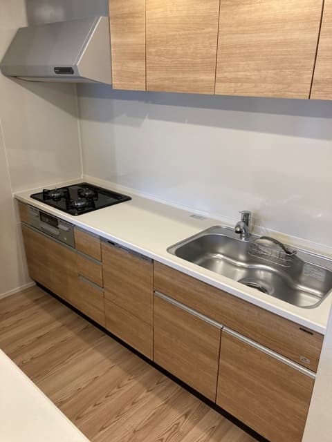 8c646715b7294ef5a5678bec4c94ea49