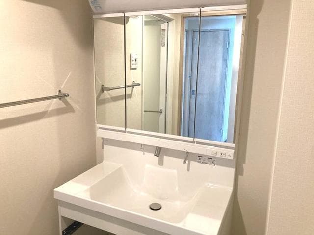 9a0f8ea8e7d84d41aaf01a13d844a958