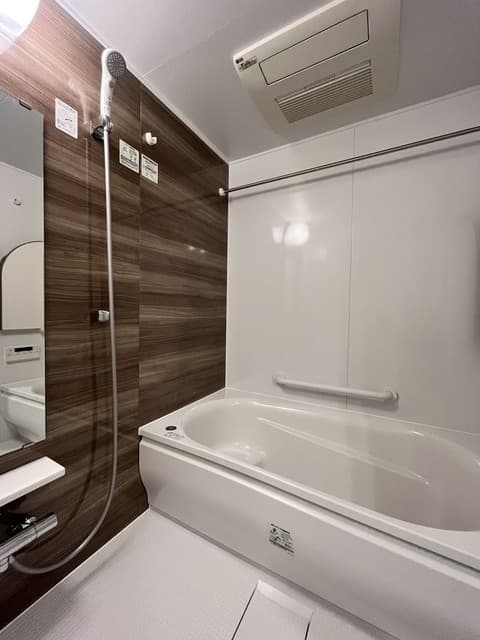 ee01473078d642c995b1ae6257ff3ed2