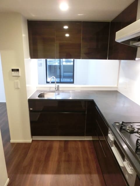 4cb7a51684d442f89c20a8e14349bd6b