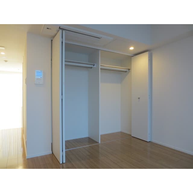 6e4ac9431fe84c04bb3e126e89d46b78