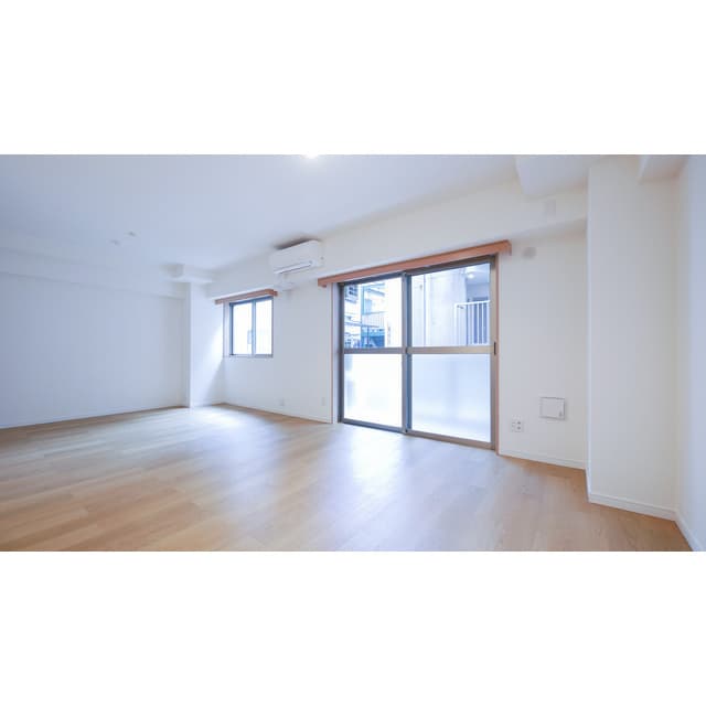 f6637e26b73645bf9611afd407678439