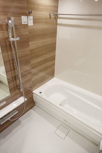 92f095027d8242d0ab14942dbd12b422