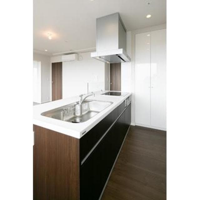 85318dfa09d64b46be22f949c78c875f