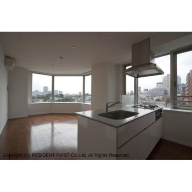 db6dad09bd664e96bb9e04bea2558338