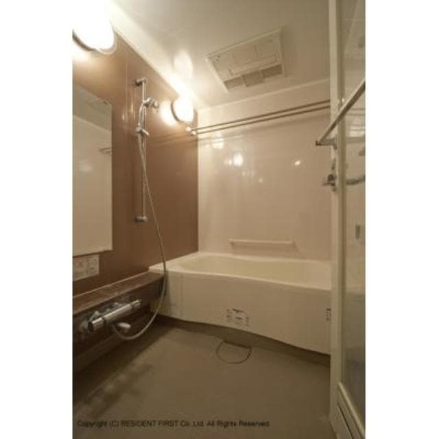 db6dad09bd664e96bb9e04bea2558338