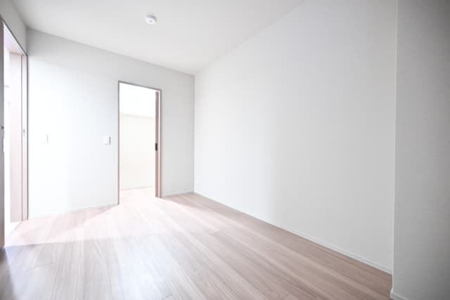 f9c3c5a4cfd74c46a1ba3eab27ede439