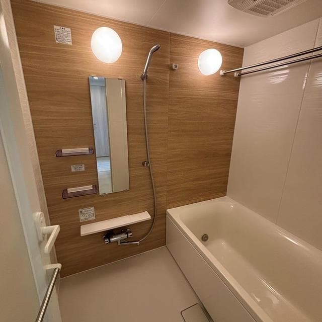 052948ee0bb142869176f4400fb24a7a