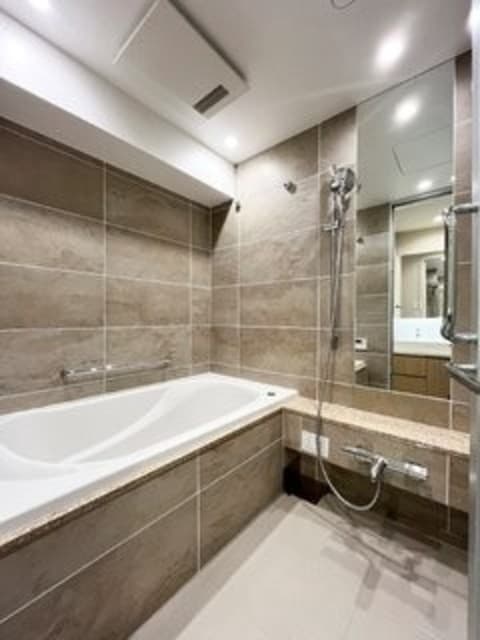 8669a46fb43e4a7895fd2d44cbeebeec