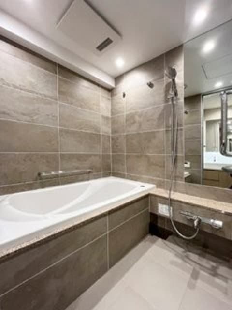 8669a46fb43e4a7895fd2d44cbeebeec