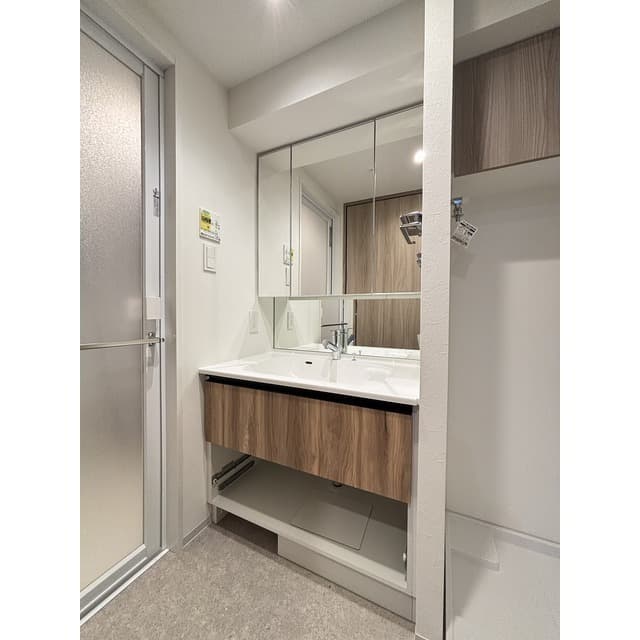 33214b4768b94d9fb1e6e959d3a672fa